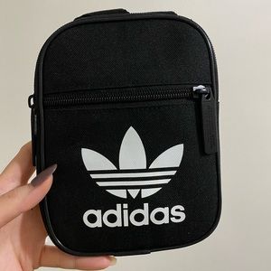 Black crossbody festival bag